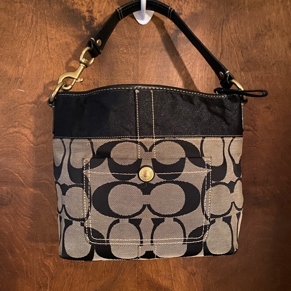 Coach signature shoulder bag. Canvas with leather trim. - Picture 8 of 8